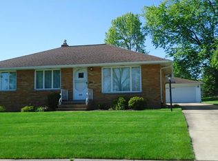 3055 Augustine Dr, Parma, OH