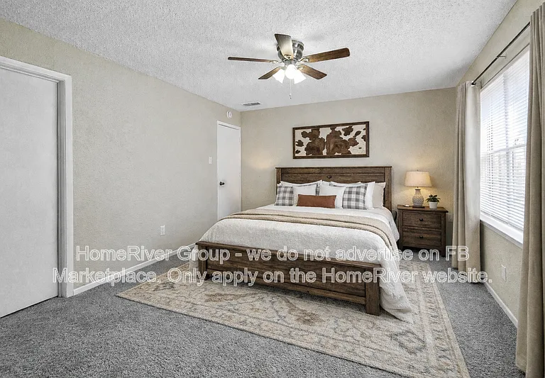 7453 Darien St — Photo 4
