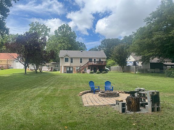2nd image of 34 Laurel Ln