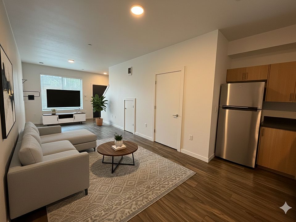 1st image of 9525 N Lombard St #5