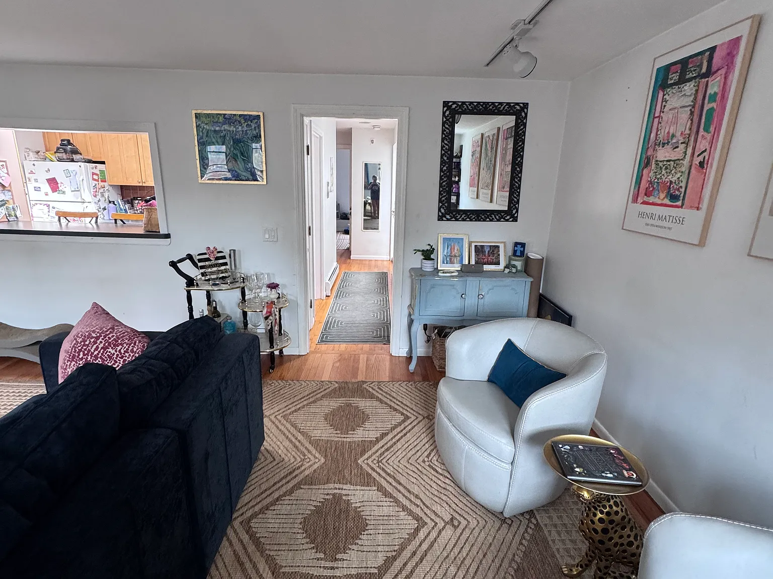 2 bed, 950 sqft, $3,875 — Photo 4