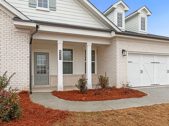3rd image of 6905 Eloise Dr