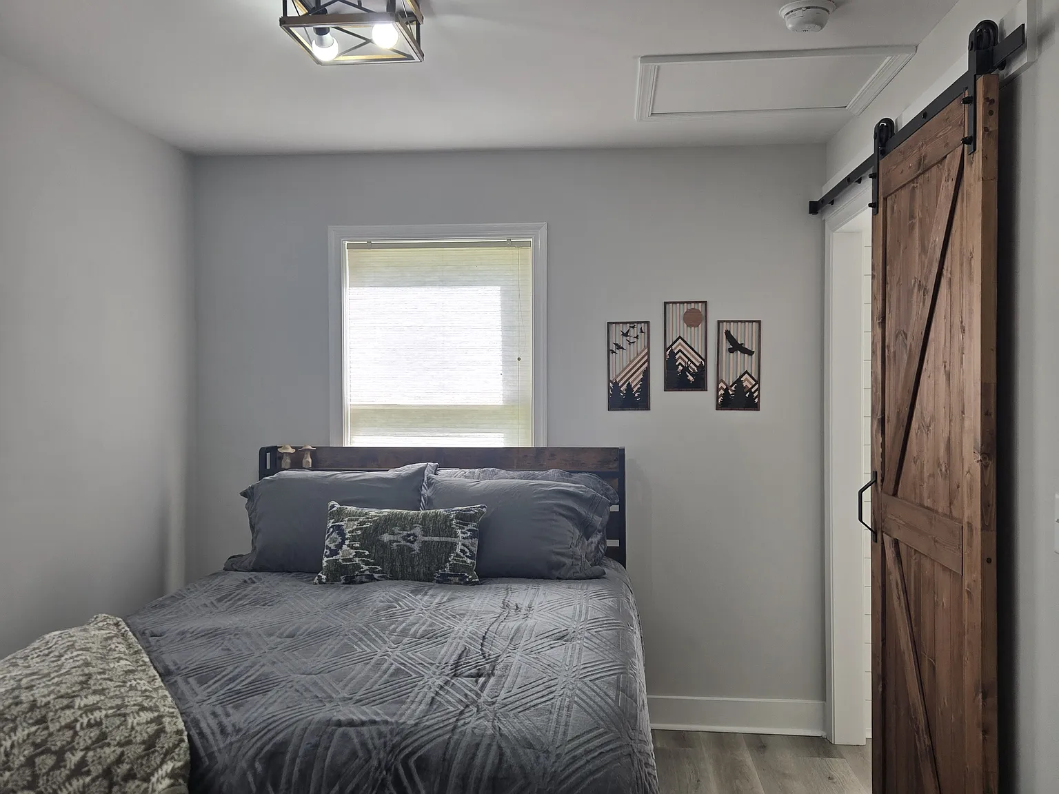 10479 Millbank Rd — Photo 2