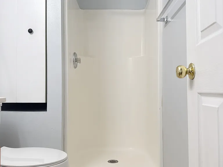 1713 N Spring St #5 — Photo 14