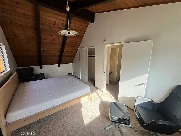 809 Virginia Ct — Photo 5