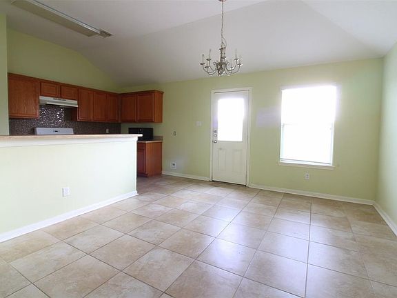 5th image of 6819 Wide Creek Dr