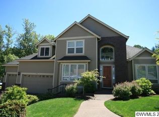 2011 Woodhill St NW, Salem, OR 97304
