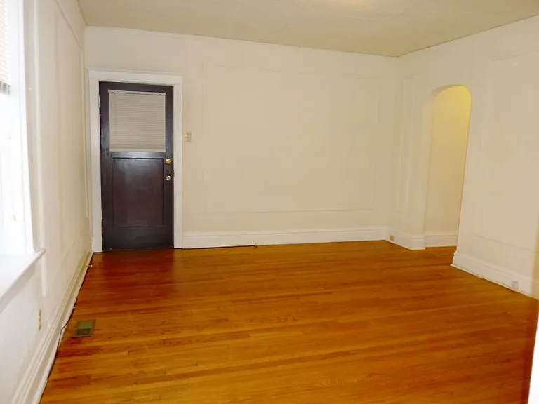 6324 Southwood Ave — Photo 8