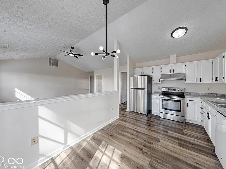 7621 Orchard Village Dr — Photo 9