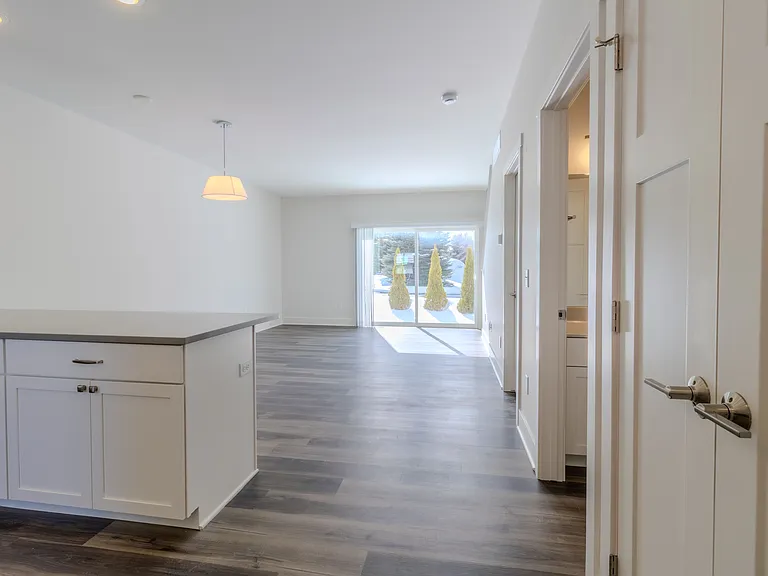 Premier Place II — Photo 8
