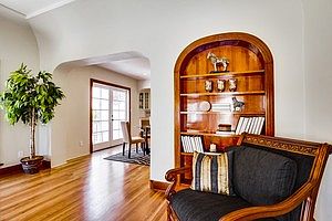 4th image of 4926 Canterbury Dr