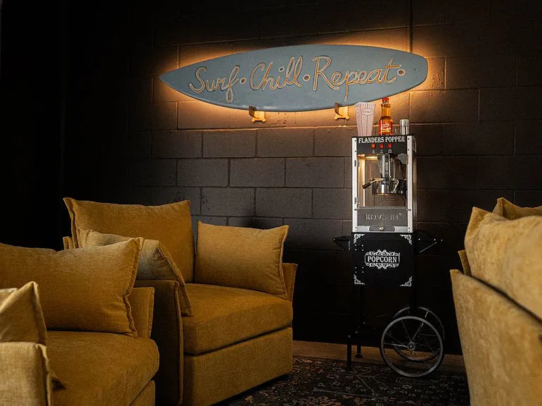Building's Lounge