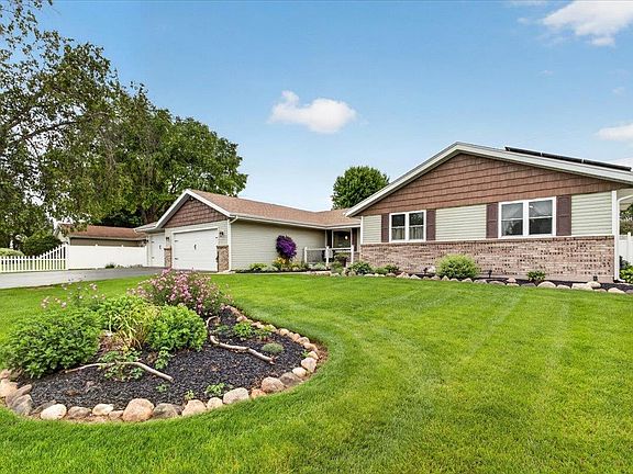 2nd image of 864 Campton Dr