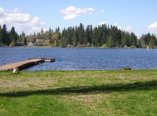 10737 E Lake Joy Dr, Carnation, WA 98014