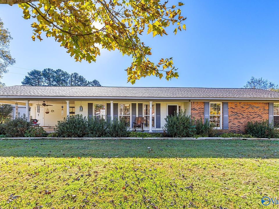 1st image of 1212 Twin Lakes Cir SW