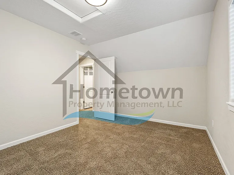 1358 N Sadee Ln — Photo 18