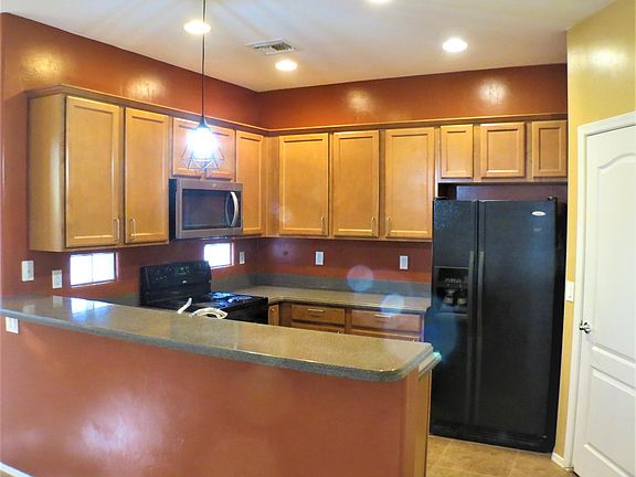 3rd image of 8363 N Johnson Dr
