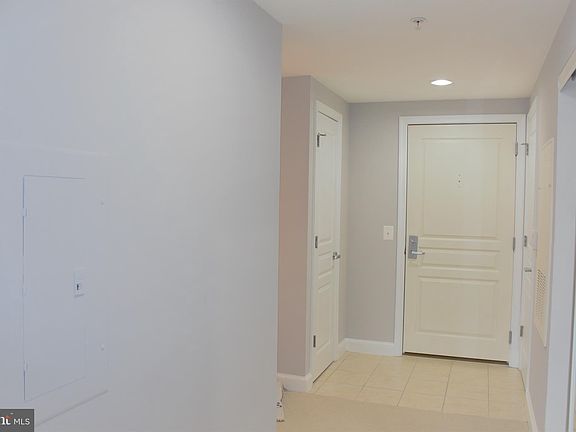 5th image of 2451 Midtown Ave #717