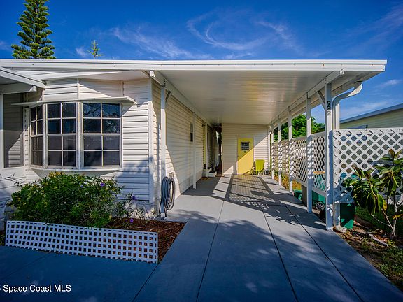 2nd image of 922 Barefoot Blvd
