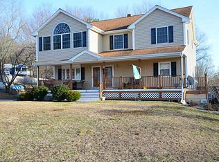 79 Florence Dr, Blackstone, MA 01504