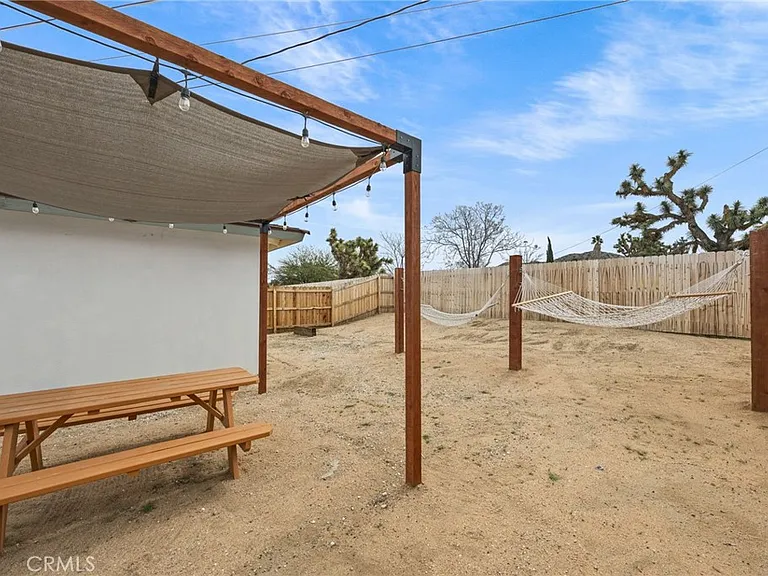 55585 Onaga Trl — Photo 28