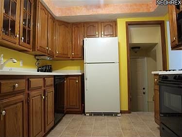 5th image of 30612 Crescent Dr