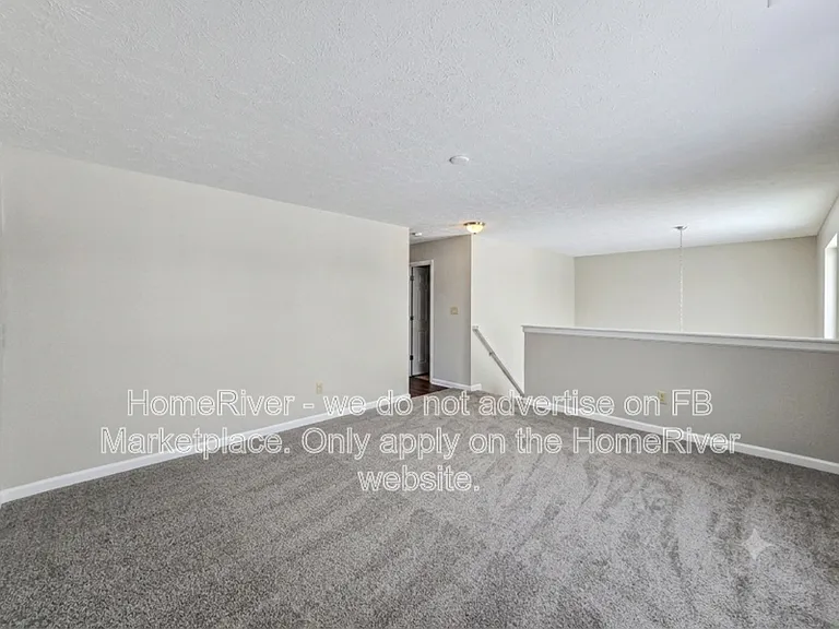 1725 James Run Way — Photo 15