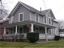 331 Cherry St photo 1