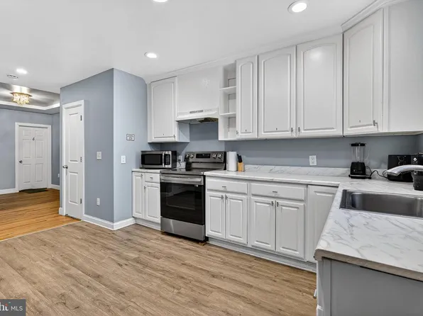 2926 E Fayette St, Baltimore, MD 21224