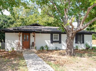 108 N Oak Ln, Tolar, TX 76476