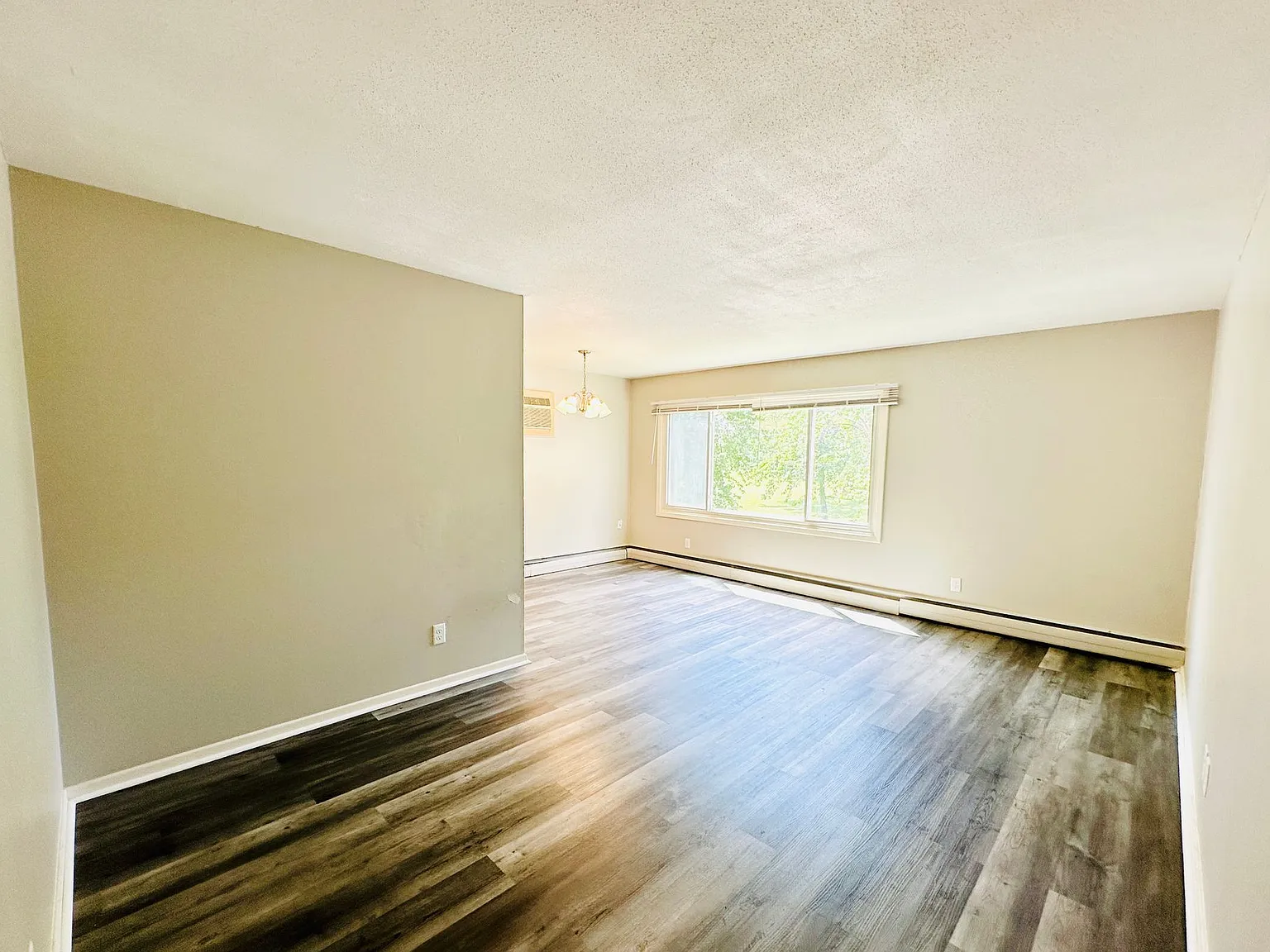 Powderhorn Park Apartments — Photo 4