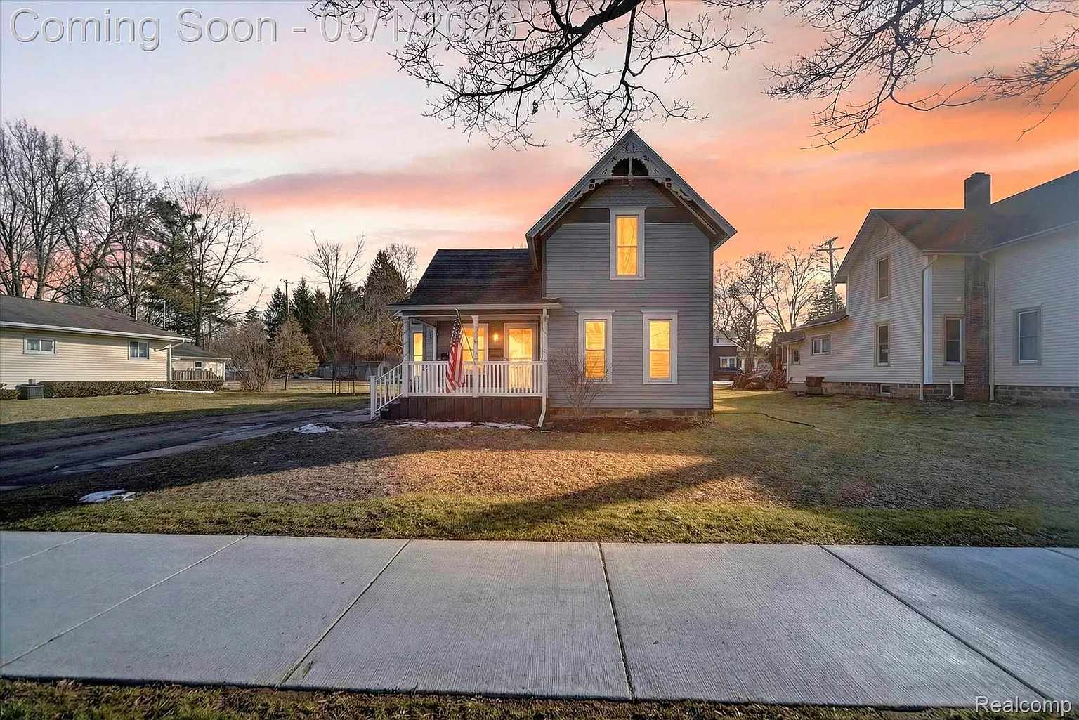 415 W McArthur St photo 1