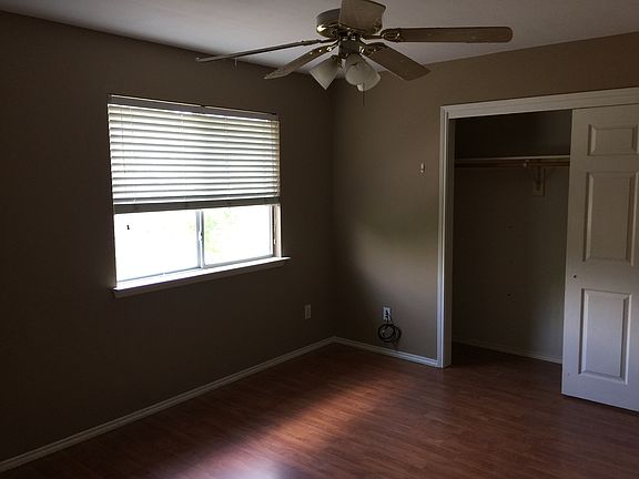 3rd image of 3602 Crestcreek Ct
