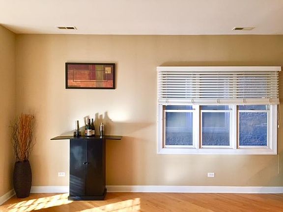 3rd image of 1531 N Cleveland Ave APT 1N