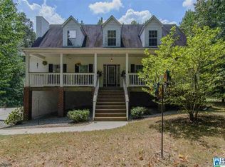 3279 Woodaire Dr, Birmingham, AL 35210