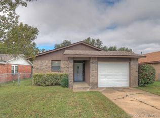 13908 S Hickory Pl, Glenpool, OK 74033