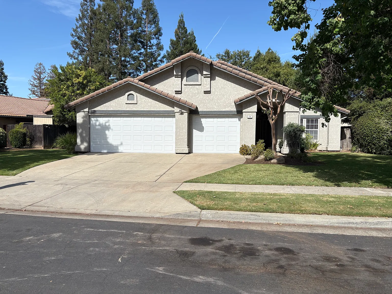 3 bed, 1645 sqft, $2,500 — Photo 2