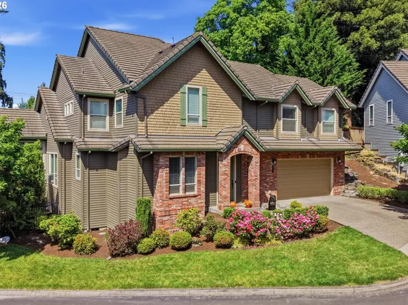 10279 SW Sitka Ct, Tualatin, OR 97062