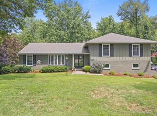 8117 Sagamore Rd, Leawood, KS 66206