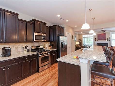 1Saratoga.Kitchen