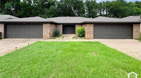 1st image of 4418 Edinburgh Dr