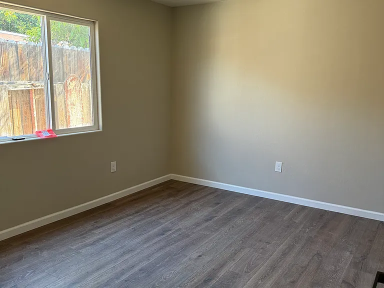 908 Fairfax Rd #A — Photo 6