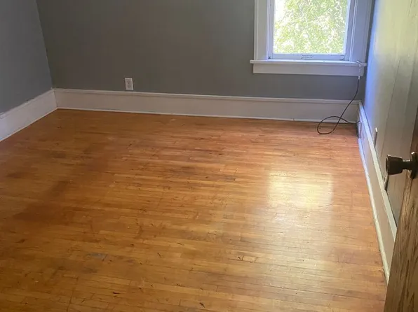 300 13th ST SW, 300 13th St SW #3, Willmar, MN 56201