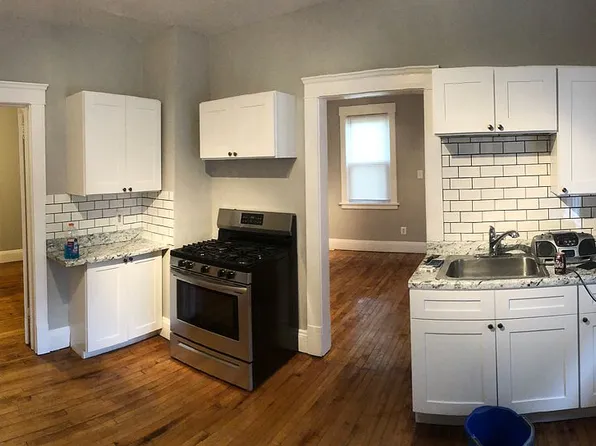 2483 Thurman St, Cleveland, OH 44113