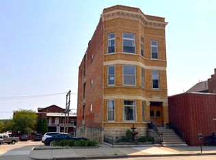 1172 Main St, Dubuque, IA 52001