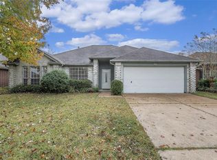 8814 Orchard Ln, La Porte, TX 77571