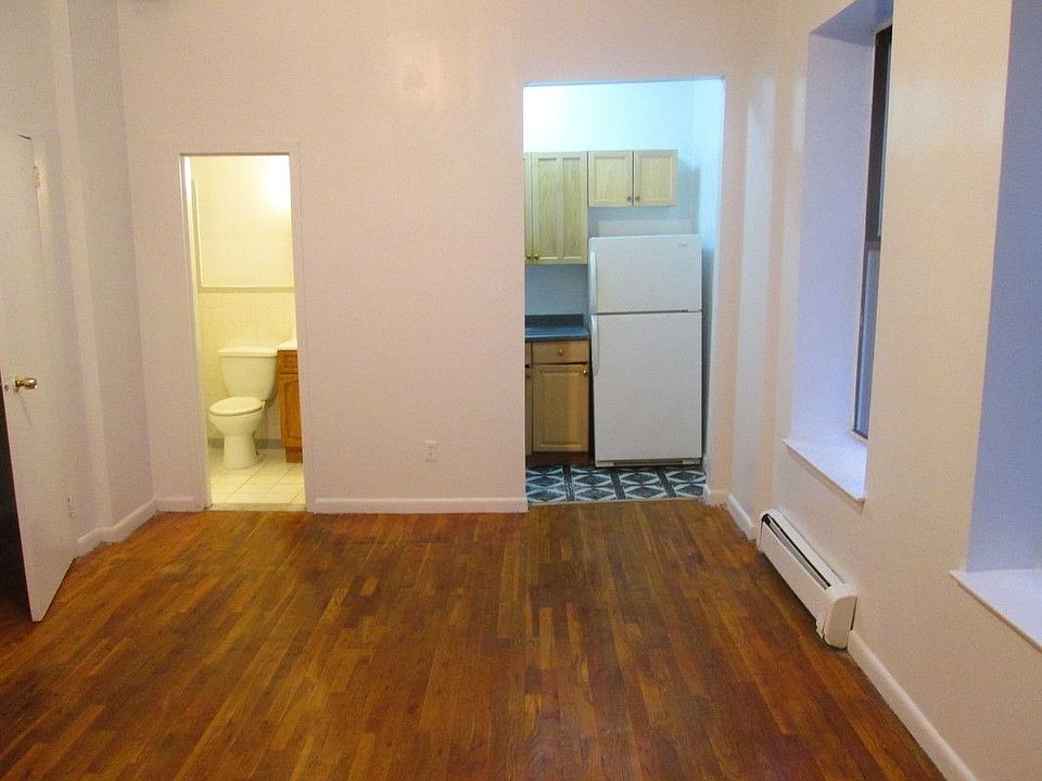 1st image of 1625 Lexington Ave #2R