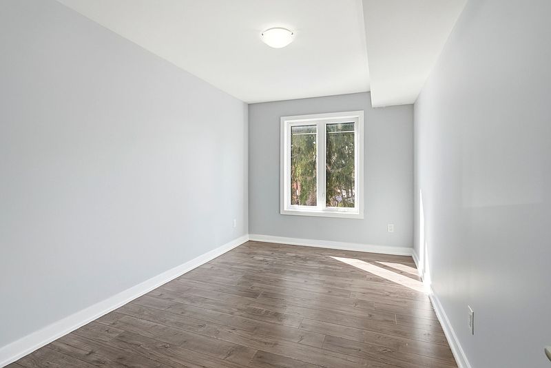 Ottawa Apartment for rent - 2 Bedrooms — photo 12