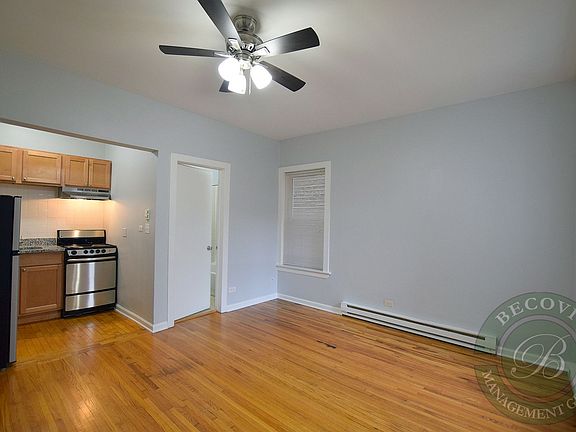 3rd image of 1456-1460 W Fargo Ave #1456-207