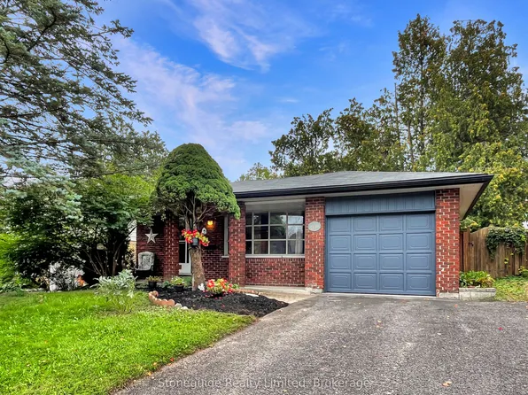 1139 Danita Blvd, Peterborough, ON K9J 7J9